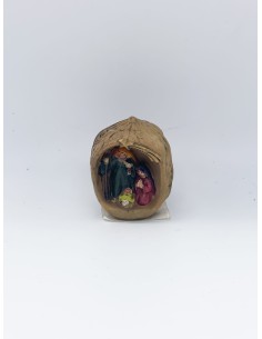 Christmas Resin Decoration Nativity In A Nut 3.5CM