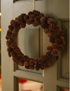 Christmas Wreath With... 2