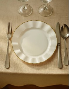 Set of 10 White Wavy Plates... 2